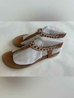 NWT - Madden Girl - Tan T-Strap Sandals with Gold Crystal Chain - Size 7.5